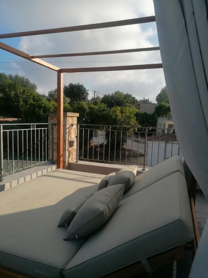 Villa Angela Dhrousha Esterno foto
